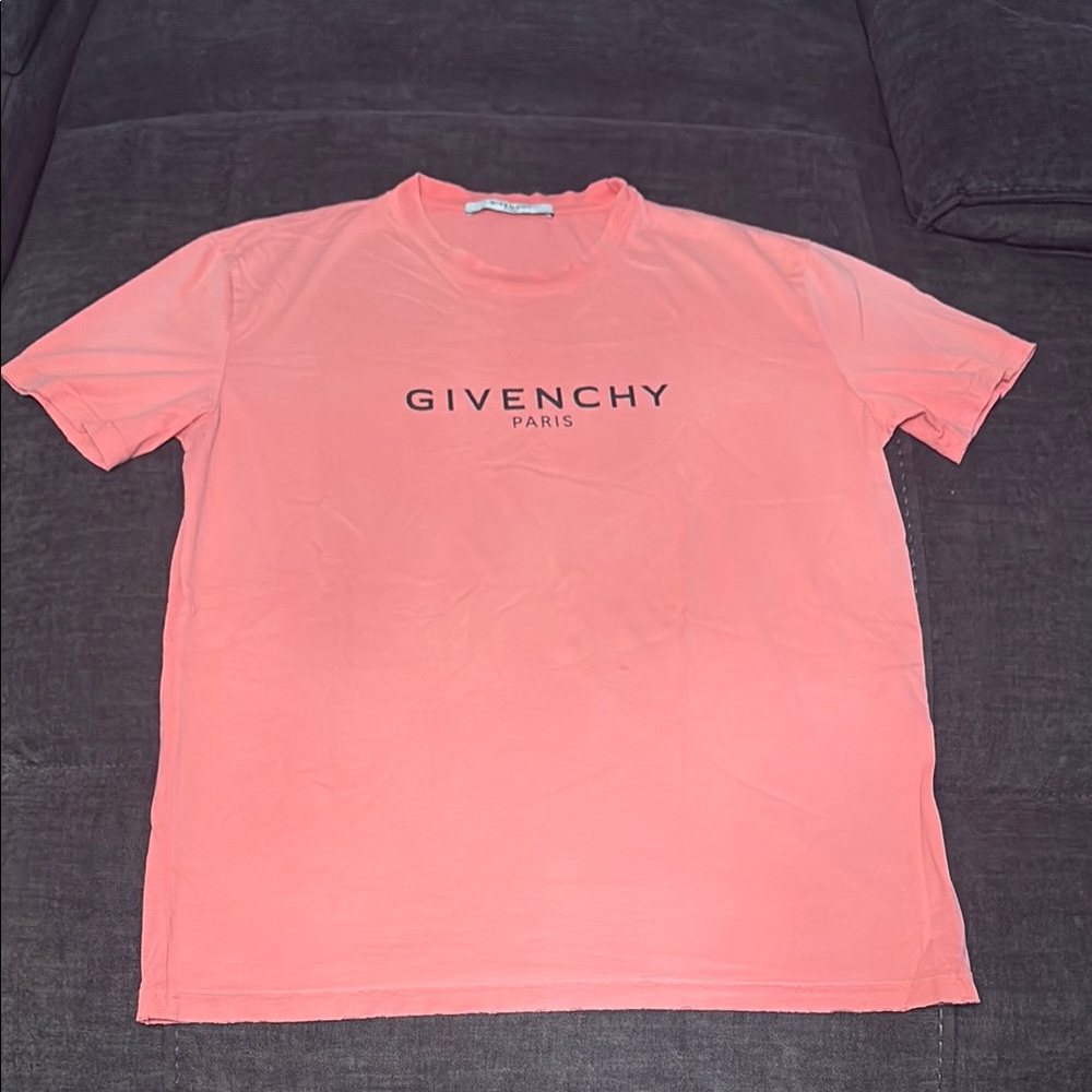 Givenchy T shirt - size Small / Unisex